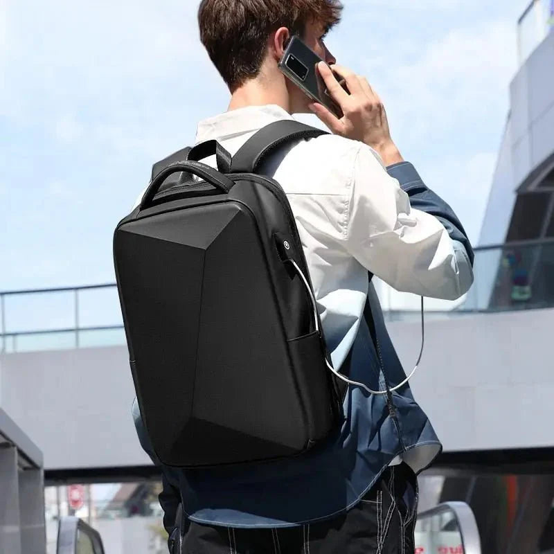 How Do Laptop Backpacks Enhance Travel Convenience?