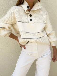 Casual knit top. Warm knit pullover. Chic knit sweater. Fashionable knit top. Versatile knit sweater. Stylish knitwear.
