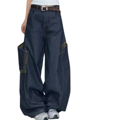 Baggy jeans with leopard print detail. Stretchy low rise jeans for women. High quality jeans with designer look. Wide jeans. Embellished jeans with leopard pockets.