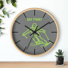 Green ski clock for rustic or modern interiors. Sustainable ski-themed home decoration. Limited edition ski wall clock in green. Cool skiing accessories for home decor. Modern ski lodge decoration idea. Gift for him – ski wall clock in green.
