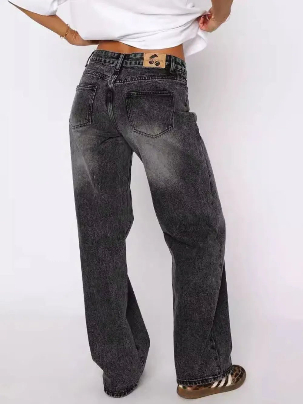 Butt shaping black jeans for women exclusively at Fashion Collection from Best Gifter Ever.