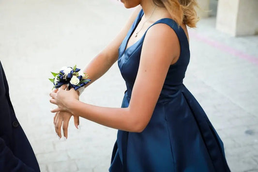 Finding the Right Style: Homecoming Dresses and Beyond - Best Gifter Ever