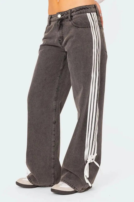 Rocking the Denim World: The Ultimate Guide to Boyfriend Jeans and Stripe Jeans - Best Gifter Ever