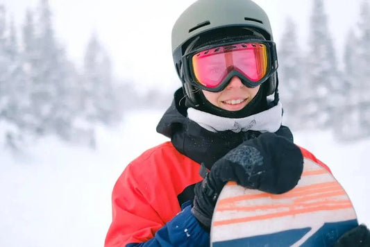 Understanding Wrist Pain: Essential Advice for Snowboarders - Best Gifter Ever