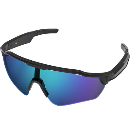 Hyundai AI smart translation sunglasses in use,
wireless translation glasses for travel,
real-time language translator glasses,
