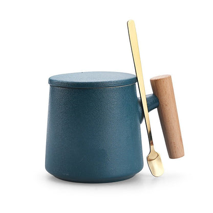 Mother's Day gift set in deluxe packaging. Drinkware for modern home. Gift for hostess.