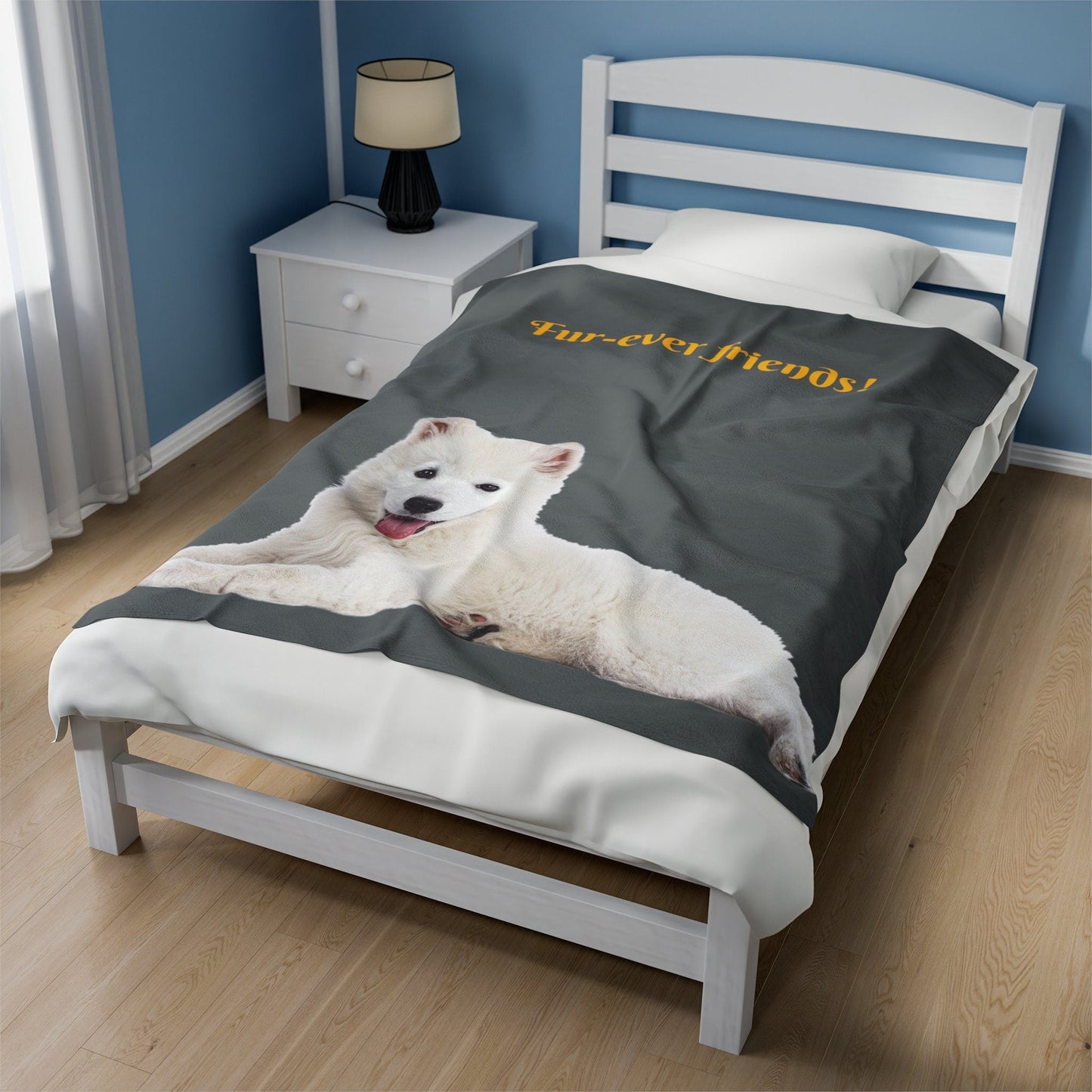 Fur - ever Friends Plush Velveteen Blanket. Dog Inspired Accent Throw. Great Gift for Dog Lovers! Style and Comfort.