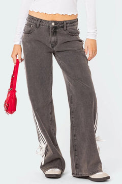 Versatile wardrobe staple for fashion-forward individuals. Stylish striped jeans for women. Perfect for everyday activities and staying on-trend. 
Designed for all-day comfort. Contemporary style jeans