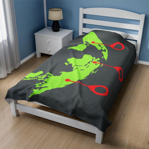 Premium Travel Blanket – World Map Design for Adventurers & Cozy Moments