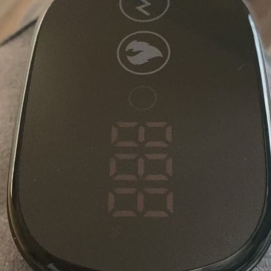 Functionality of heated knee massager. Red light therapy for joints. Best gift for seniors. Arthritis pain relief. Healing knee pad for outdoor workers, skiers and snowboarders.