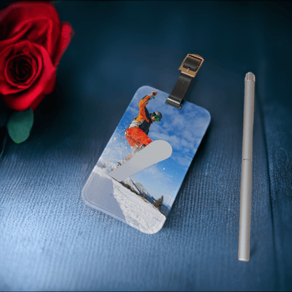 Travel tags for snowboarders. Best gift ever for skiers and winter lovers.
