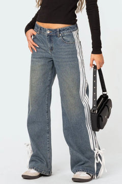 Original jeans for women. Boyfriend jeans for her. Everyday denim.