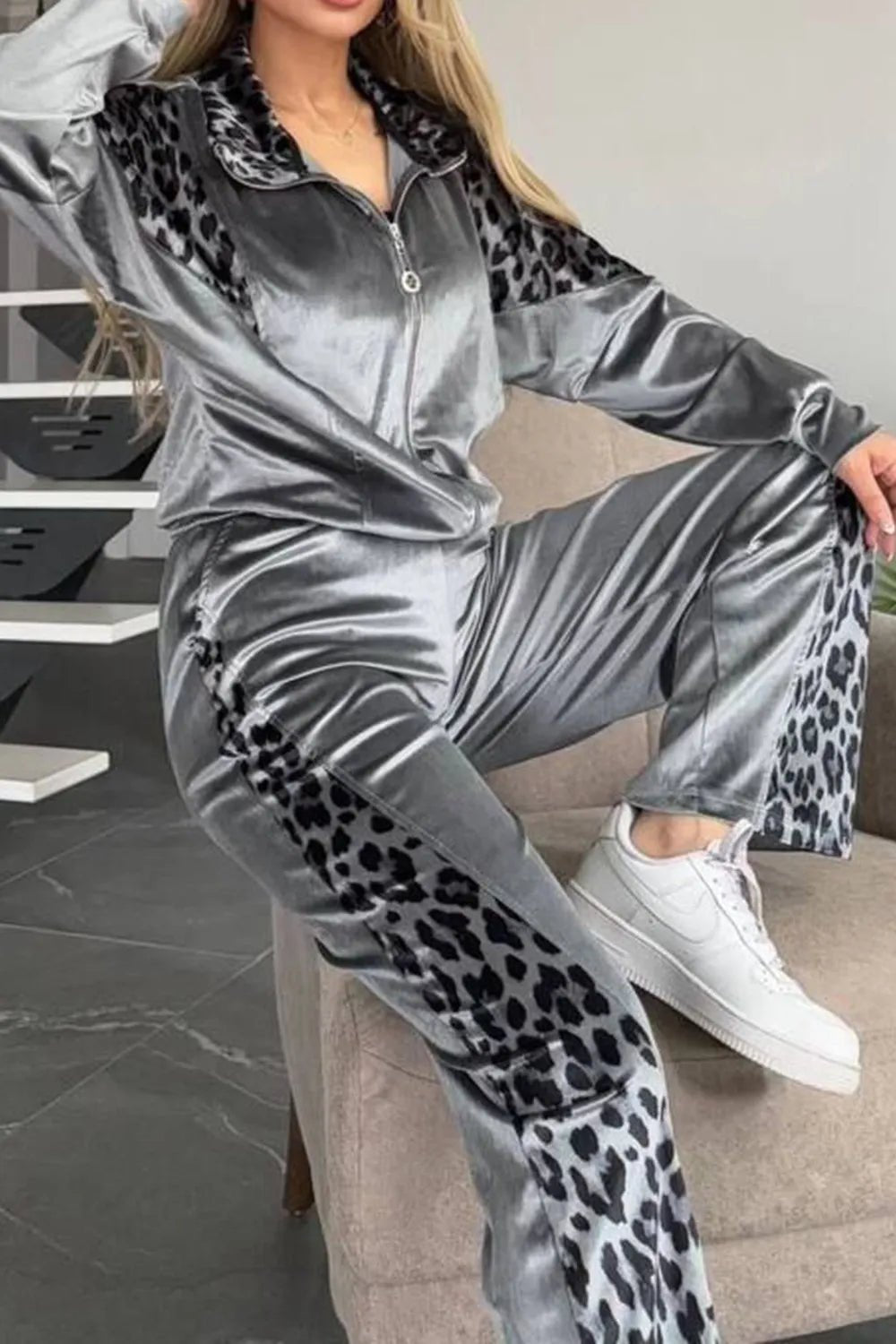 Look Fantastic. Feel Fantastic. Comfortable Fit. Roomy Top. Wider Pants. All-Day Comfort. 