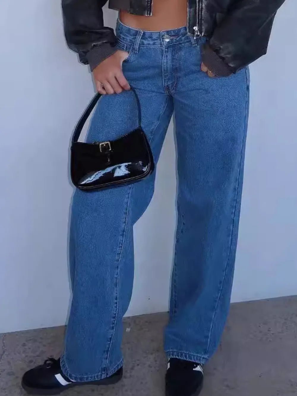 Modern low waist denim in amazing color shades. High-quality jeans for her with built in versatility. Travel jeans. Best long denim for her.